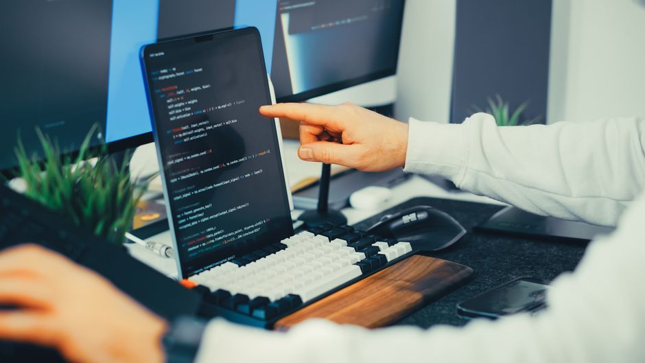 Nuxt 3 ohne Support: Was die Roadmap zu Nuxt 4 und Nuxt 5 bedeutet